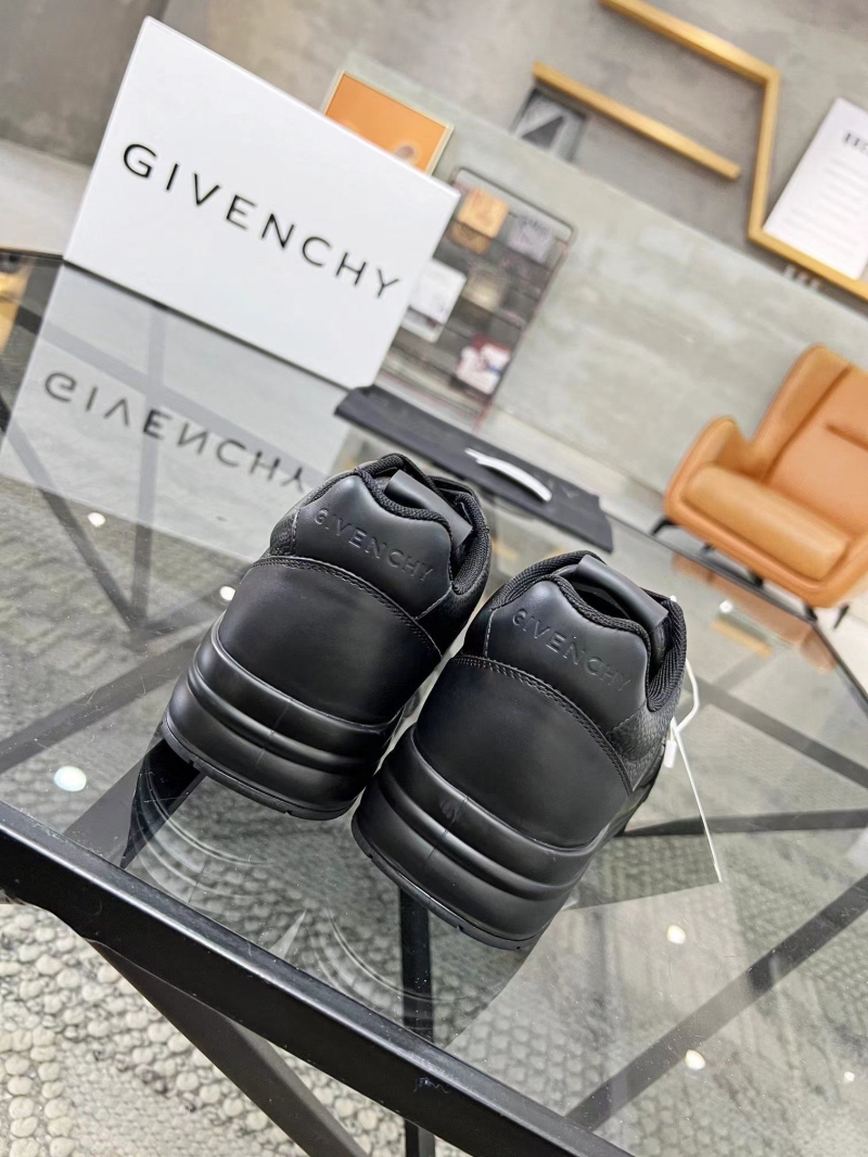 Givenchy Sneakers